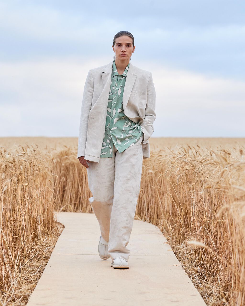 Look 24